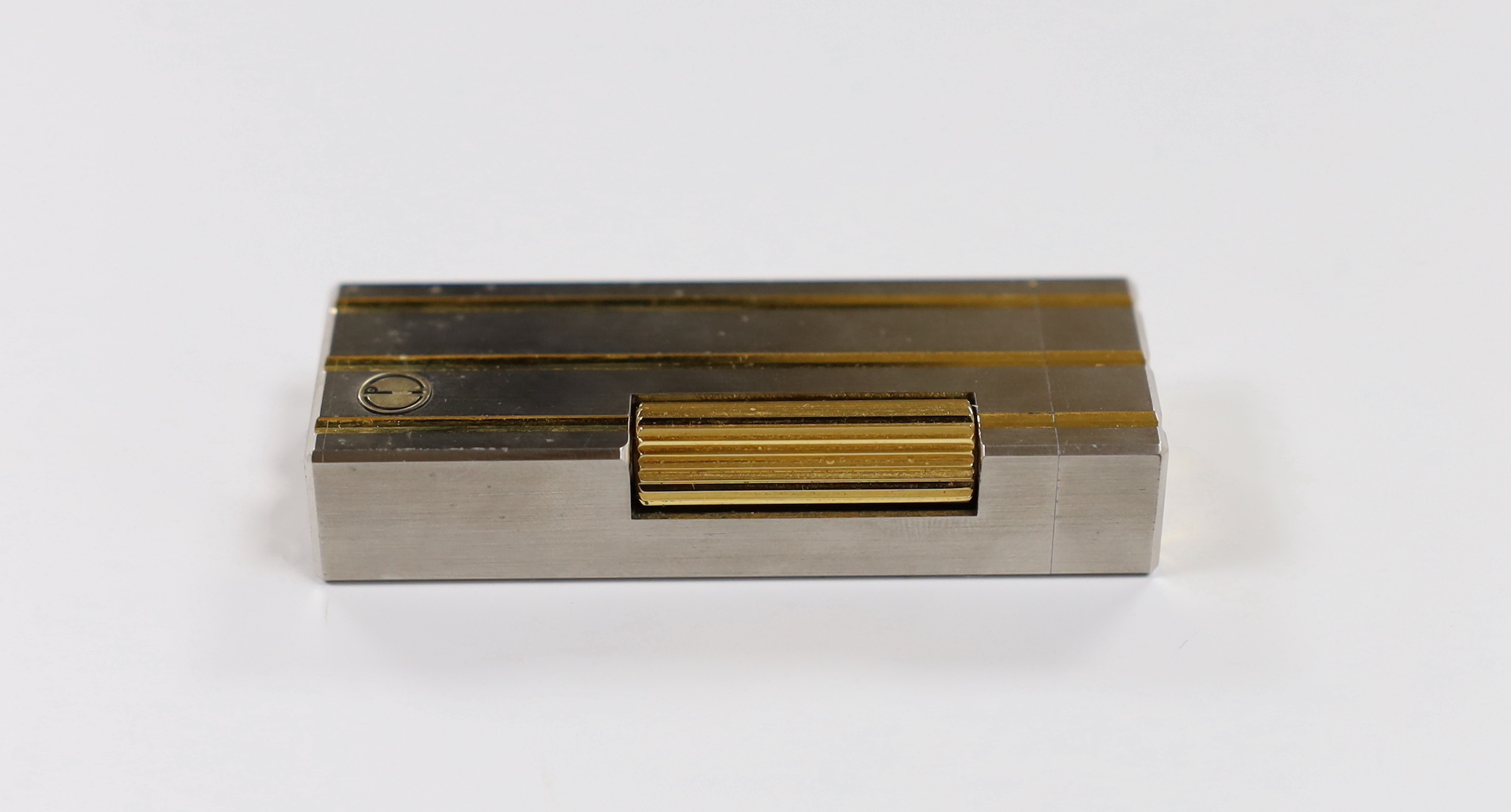 A cased Dunhill lighter